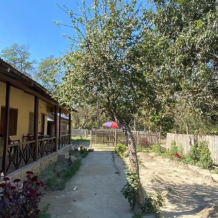 Nanu'S Bardiya Homestay Exterior photo