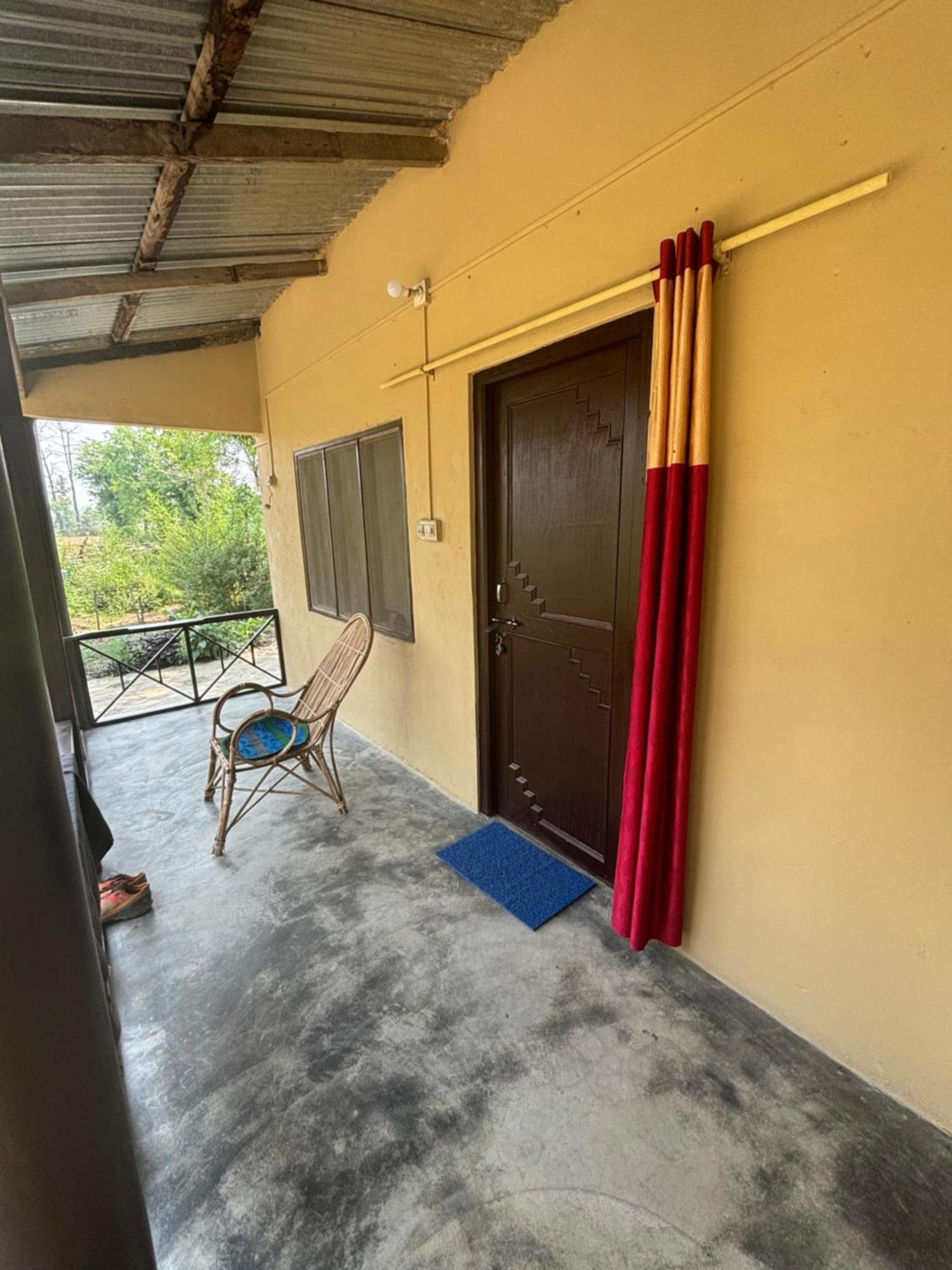 Nanu'S Bardiya Homestay Exterior photo